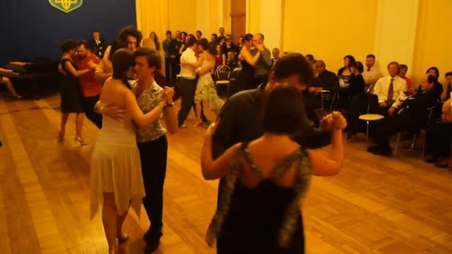 Tango смотреть онлайн