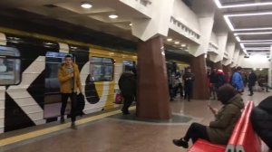 Харьков метро вагончики и алексеевская линия