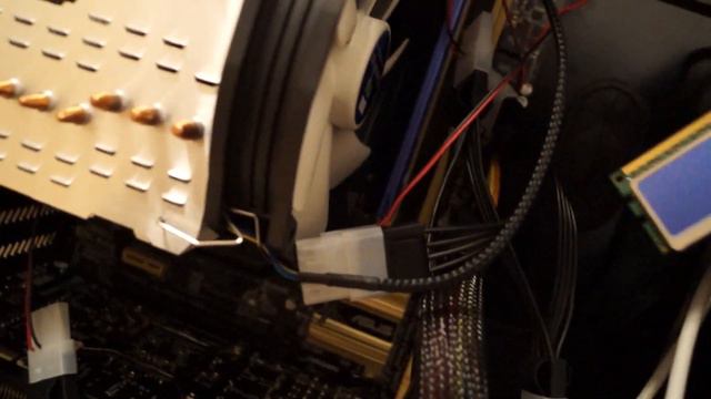 НОВЫЙ КОМПЬЮТЕР YoungSaint'a смотреть онлайн