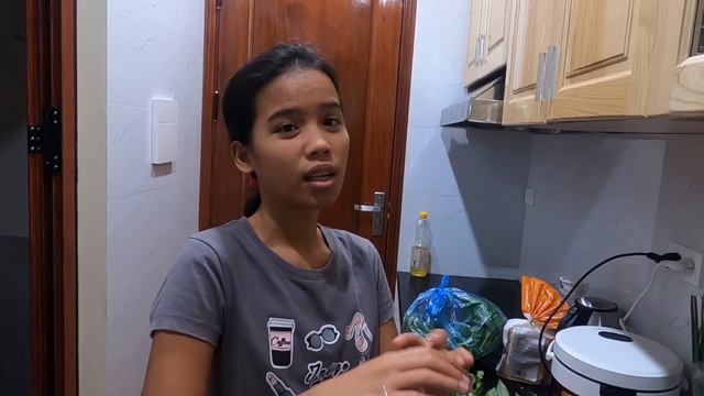 "SINIGANG" A Filipino Dish. Better than Russian Sour Soup? смотреть онлайн