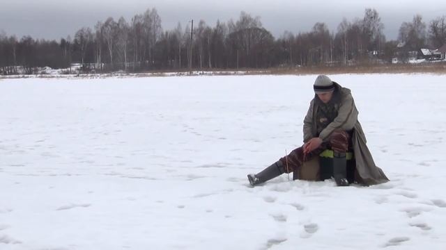 Улов есть, а вывода пока нет - ловля плотвы в глухозимье смотреть онлайн