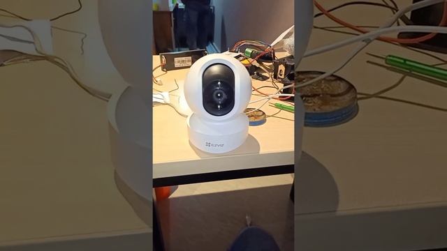 ezviz TY1 MODEL AUTO TRICKING ? смотреть онлайн