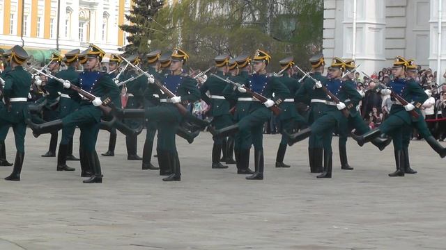 Развод Президентского полка в Кремле 27 апреля 2019г. смотреть онлайн