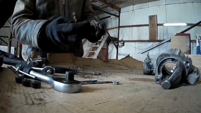 Киа сид ремонтируем стартер. Меняем бендикс. смотреть онлайн