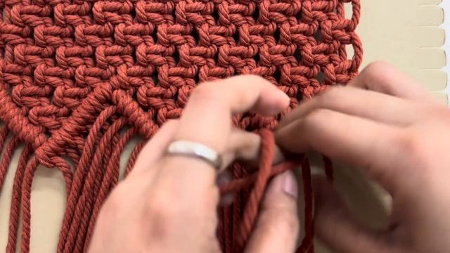 How to make: Macrame Crossbody Bag with Fringe Pattern in Easy Way | Tutorial for Beginners смотреть онлайн