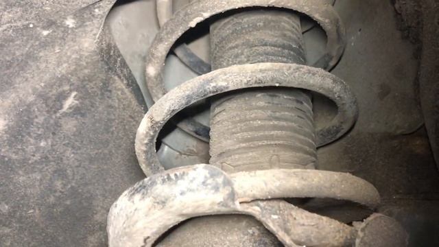 Скрип опорных подшипников Volvo C30 смотреть онлайн