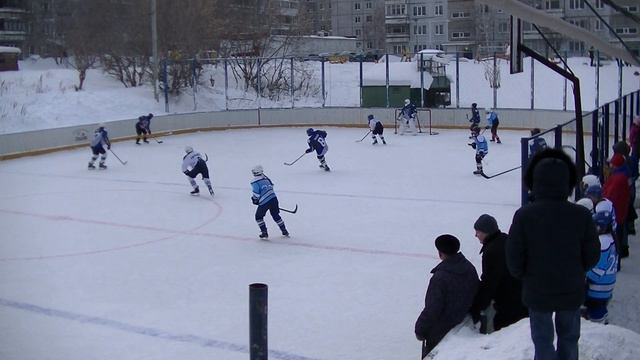 Сибирские Хаски в гостях у Стальных Шаров смотреть онлайн