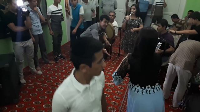 Otajon pot-pot va Yulduz Jumaniyozova - Aytishuv (jonli ijro) смотреть онлайн
