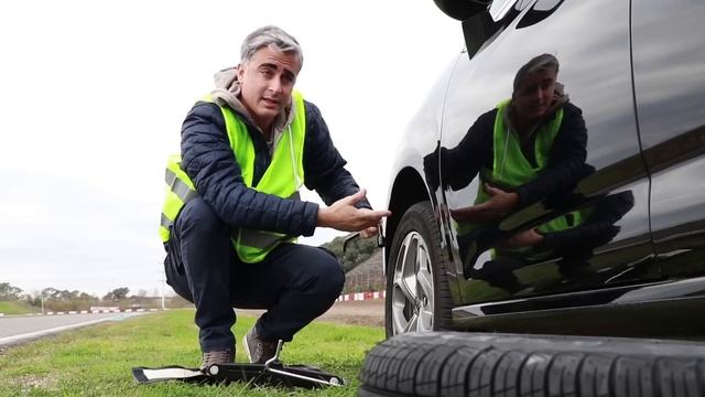 Cómo cambiar una rueda - Informe - Matías Antico - TN Autos смотреть онлайн