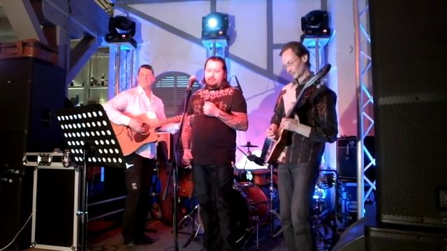 ManiaKoss в гостях у ай лав ю Петрович смотреть онлайн