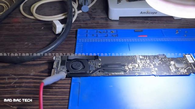 Shorted PP3V42_G3H & PPVRTC_G3H on A1466 MacBook Air. Fixable? || Mad Mac Tech смотреть онлайн
