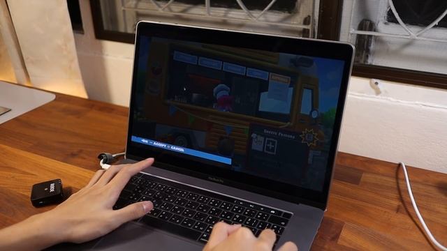 MacBook Air M1 VS MacBook Pro 16" i7 อันไหนเร็วกว่า смотреть онлайн