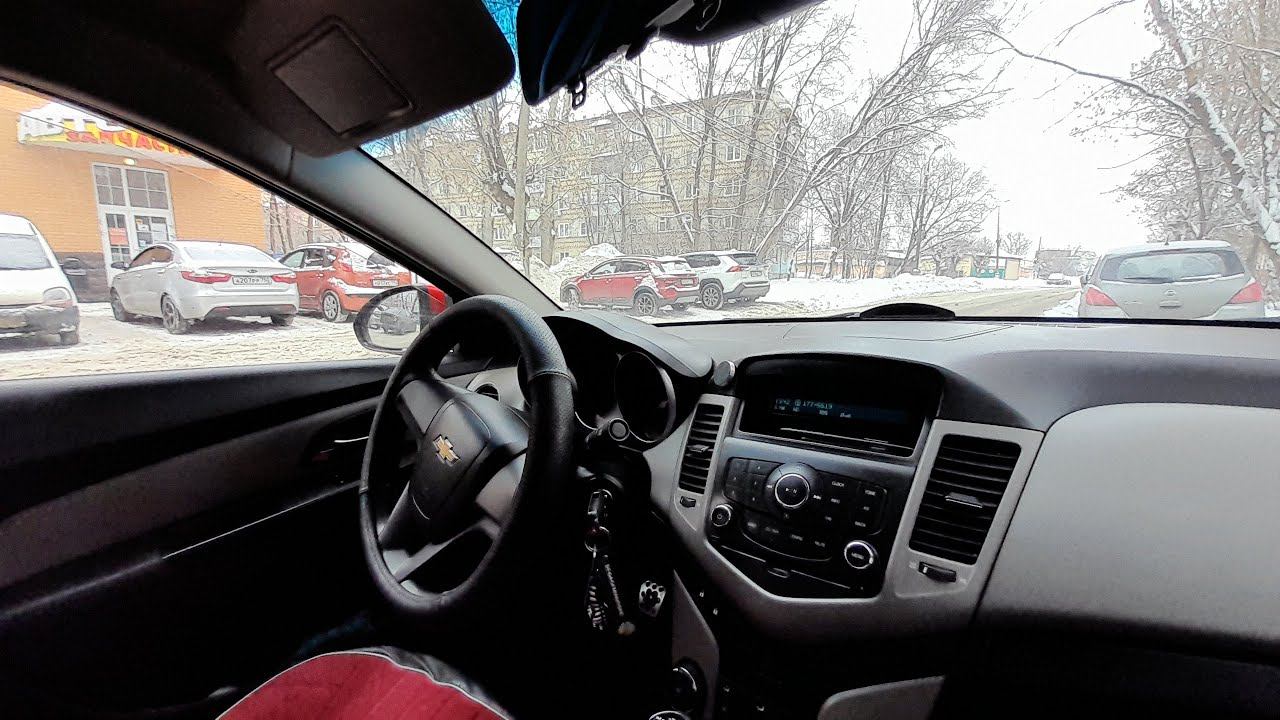 Со школы едем в ЦРБ в красное белое в хлебный магазин и домой