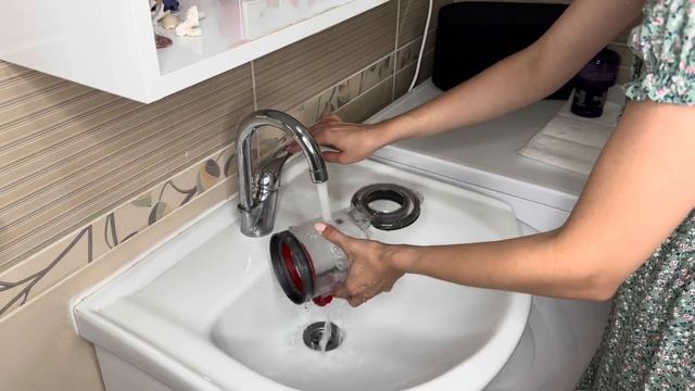 Dyson V12 Nasıl Temizlenir? смотреть онлайн