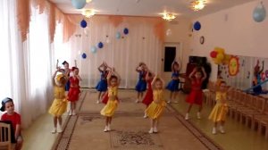 Я рисую речку, я рисую солнце