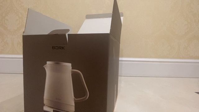 Распаковка чайника BORK смотреть онлайн