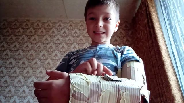 Первая версия костюма железного человека из картона #demidpley смотреть онлайн