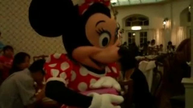 Enchanted Garden - Minnie plays house смотреть онлайн