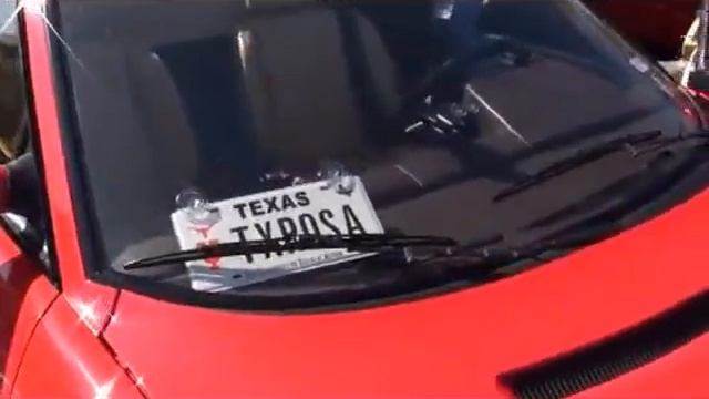 Austin Ferrari Club смотреть онлайн