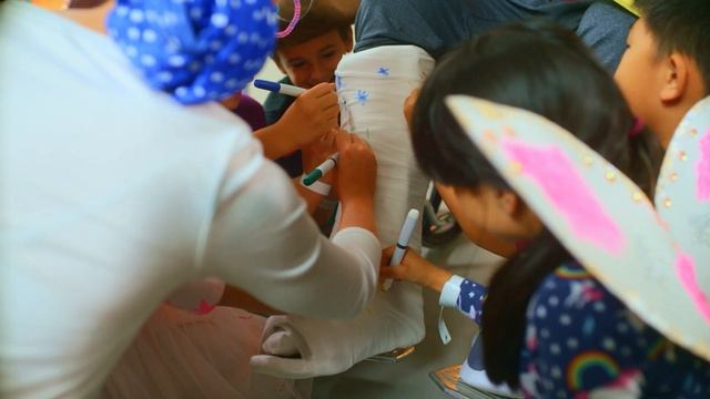 Christmas with a Prince (2018) | Trailer | Kaitlyn Leeb | Nick Hounslow | Josh Dean смотреть онлайн