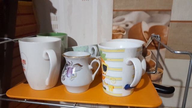 Простий лайфхак для кухні.Імпровізована полка для чашок. смотреть онлайн
