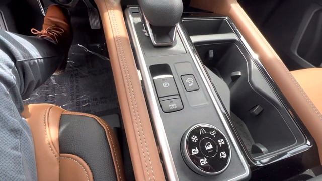 2022 Nissan Pathfinder Platinum Review and Walk Around смотреть онлайн