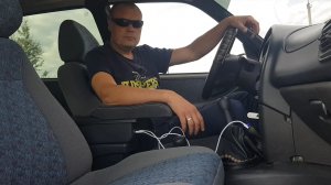 РЕГУЛИРУЕМЫЙ ПОДЛОКОТНИК В НИВУ ШЕВРОЛЕ