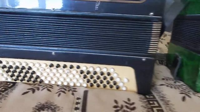 Учимся узнавать гармошку и баян. смотреть онлайн