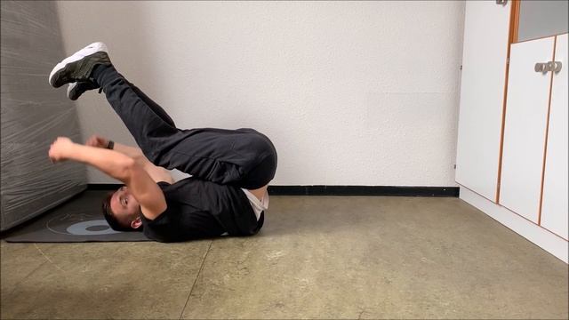 5 Easy Breakdance Moves Everybody Can Learn | ???????? смотреть онлайн