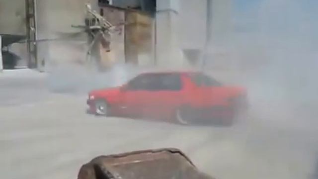 БМВ Е32 Дрифт смотреть онлайн