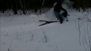 На питбайке по глубокому и рыхлому снегу