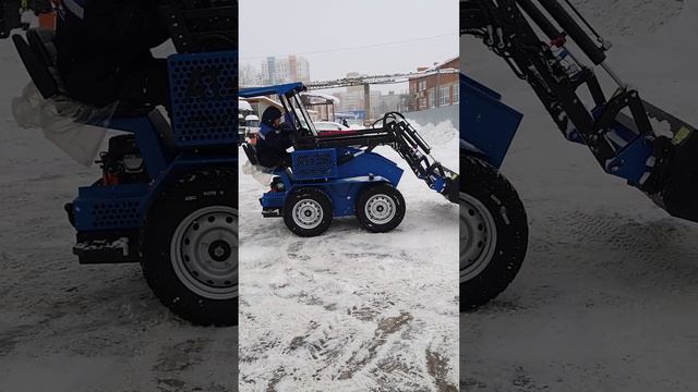 На раз-два...) #погрузчик #минипогрузчик #shorts смотреть онлайн