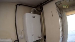 Монтаж газовой колонки с закрытой камерой сгорания.