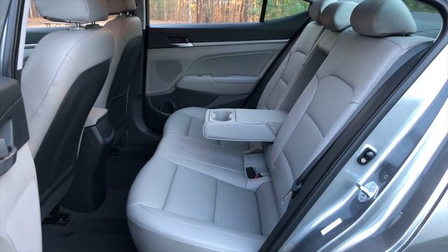 Quick Look 2019 Hyundai Elantra Limited смотреть онлайн