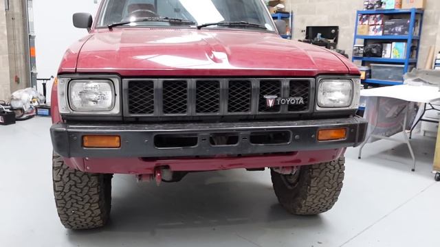 I Bought my DREAM ‘Vintage’ Pick Up Truck! смотреть онлайн