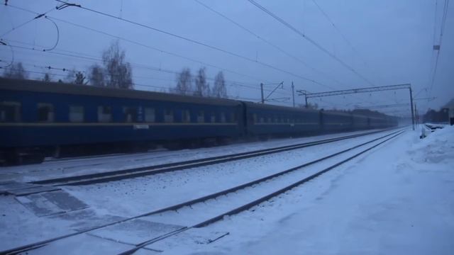 Скорый поезд №89 Москва-Жмеринка. Прибытие поезда. Калуга-2. The fast rain to Ukraine смотреть онлайн