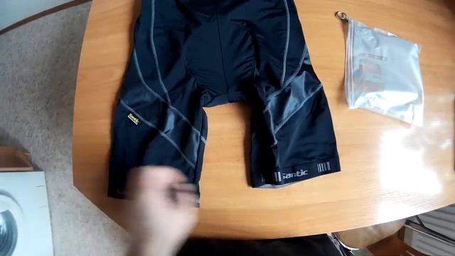 Велошорты Santic с памперсом 4D смотреть онлайн