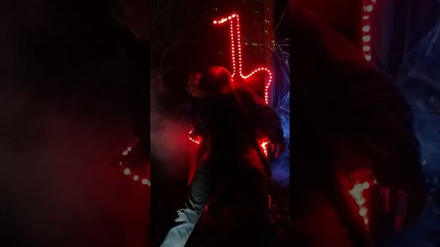 Electric Chair Halloween Prop - Dude doing the Crappy Flop! смотреть онлайн