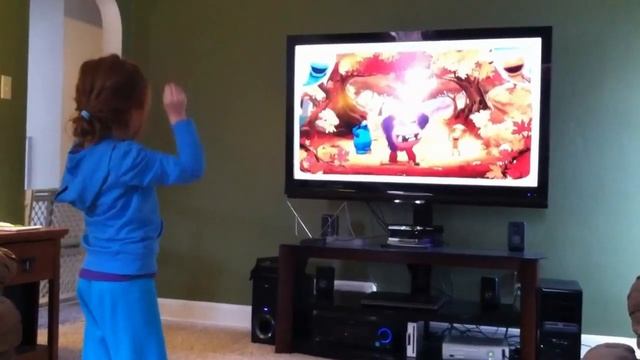 Chloe plays sesame street kinect смотреть онлайн