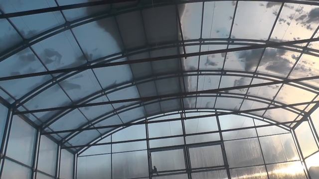 Снег с теплицы съедет сам смотреть онлайн