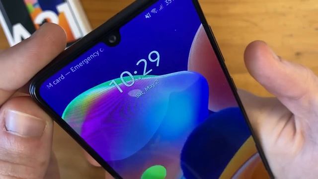 Samsung Galaxy A31 Unboxing & First Impressions! смотреть онлайн