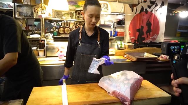 Taiwanese Street Food - Bluefin Tuna Cutting Show & Sushi  Sashimi