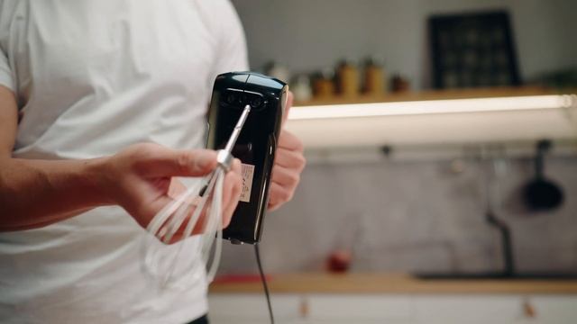 ETA Handmixer Lento mit Ergonomisches Griffdesign, 3 Geschwindigkeiten, Messerschärfer,550W, Schwar смотреть онлайн