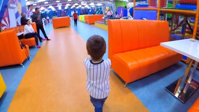 С Днем Рождения, Давид! Как мы отпраздновали День Рождения в Парке развлечений? Что подарили? смотреть онлайн