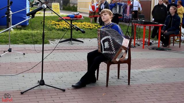 Гармонист Арсений Синюшкин смотреть онлайн