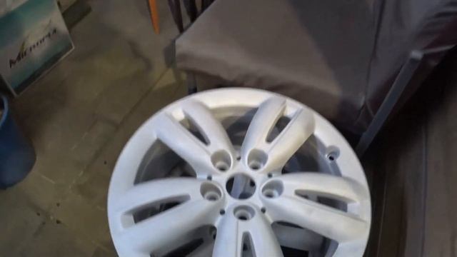 Необычная покраска дисков на MINI Cooper. смотреть онлайн