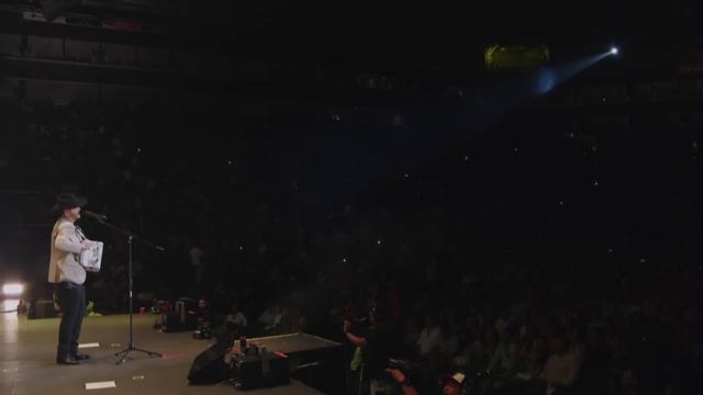Eden Muñoz - Soy De La Calle (En Vivo) Monterrey смотреть онлайн