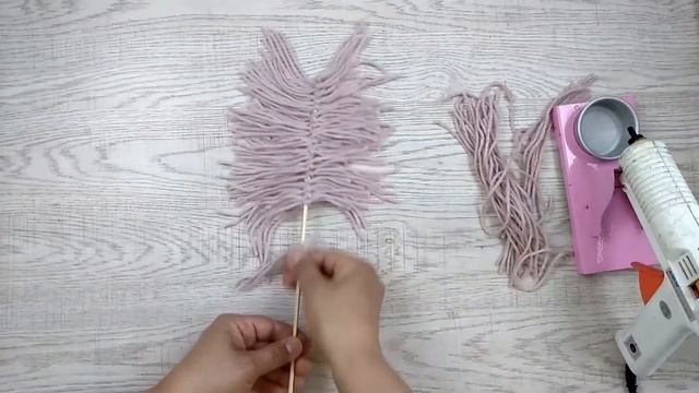 DIY- 3 IDEIAS DE CAPIM / PLUMA DOS PAMPAS COM NOVELO DE LÃ смотреть онлайн