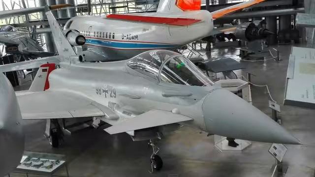 Deutsches Museum Flugwerft Schleissheim смотреть онлайн