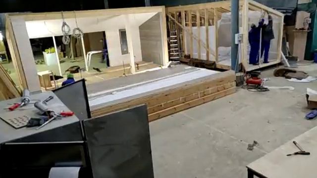 Обычные будни в Дубль Доме смотреть онлайн